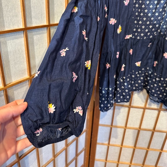 Old Navy Blue Floral Print Peasant Top XL - Picture 4 of 9